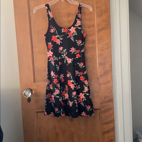 Floral sundress - Picture 1 of 3